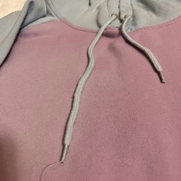 Colorblock Hoodie - Picture 3 of 4